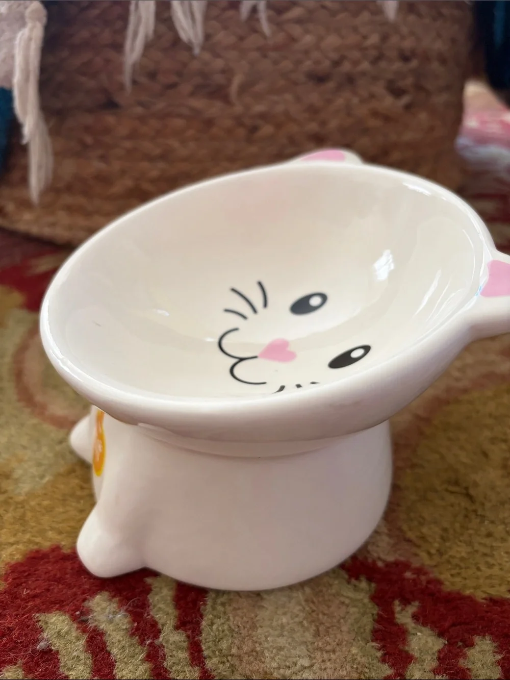 Nice Paws! Ceramic pedestal step ceramic kitty food bowl